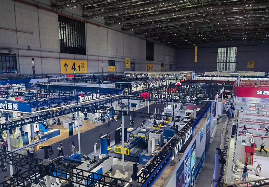 展會內(nèi)貌(?。?/></p><p style=